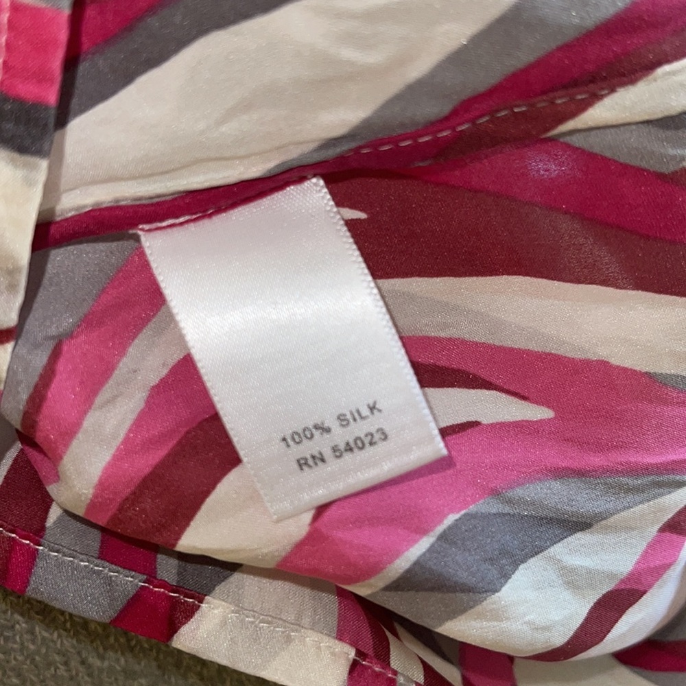 Banana Republic Silk Petite Small Ruffle Blouse - Picture 6 of 6